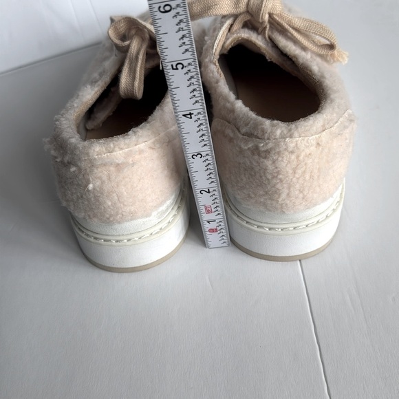 ZARA Woman Cream Ecru Shearling Faux Fur Platform Sneakers Size 7/37 NWOT - Picture 3 of 7
